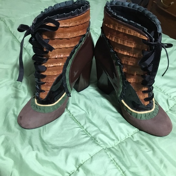 Kron by Kronkron lace up, chunky heel shoe - Picture 7 of 8